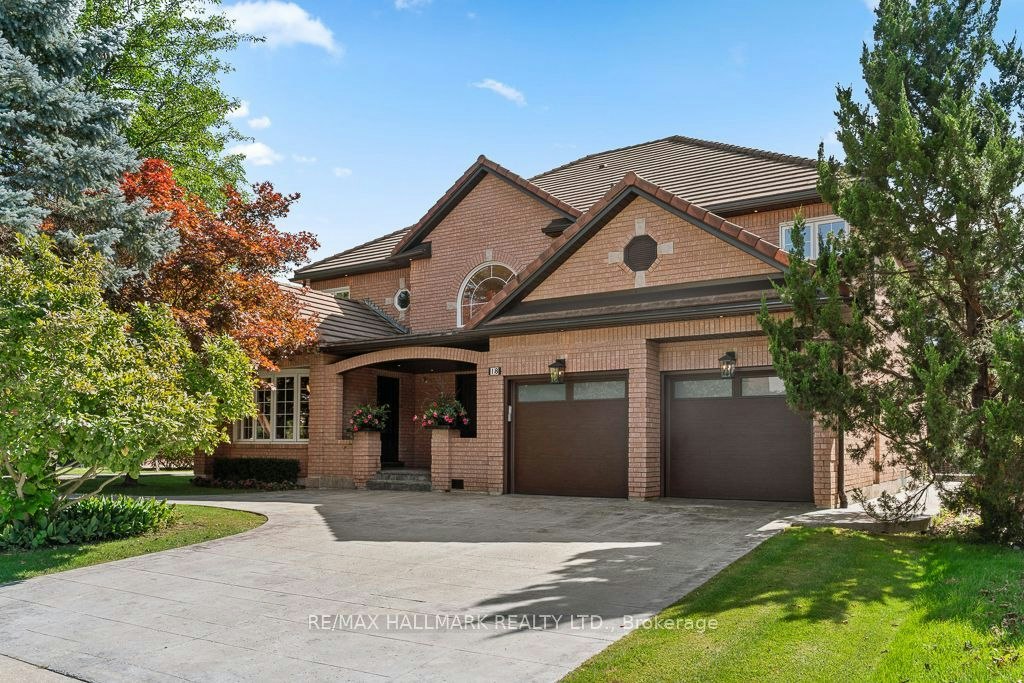 18 Ardmore Crescent, Richmond Hill, ON, L4B 2H7