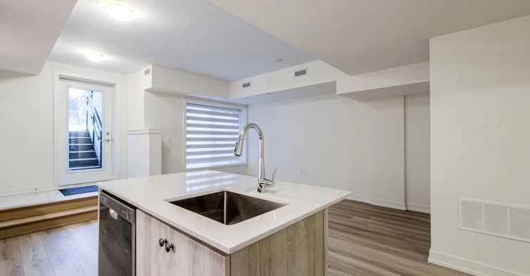 2102-58 Elizabeth Street S, Richmond Hill, ON, L4C 5W2 - 19