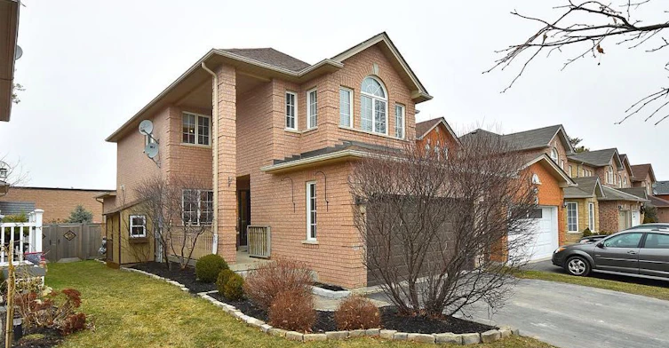 28 Henderson Crescent, New Tecumseth, ON, L9R 1Y3
