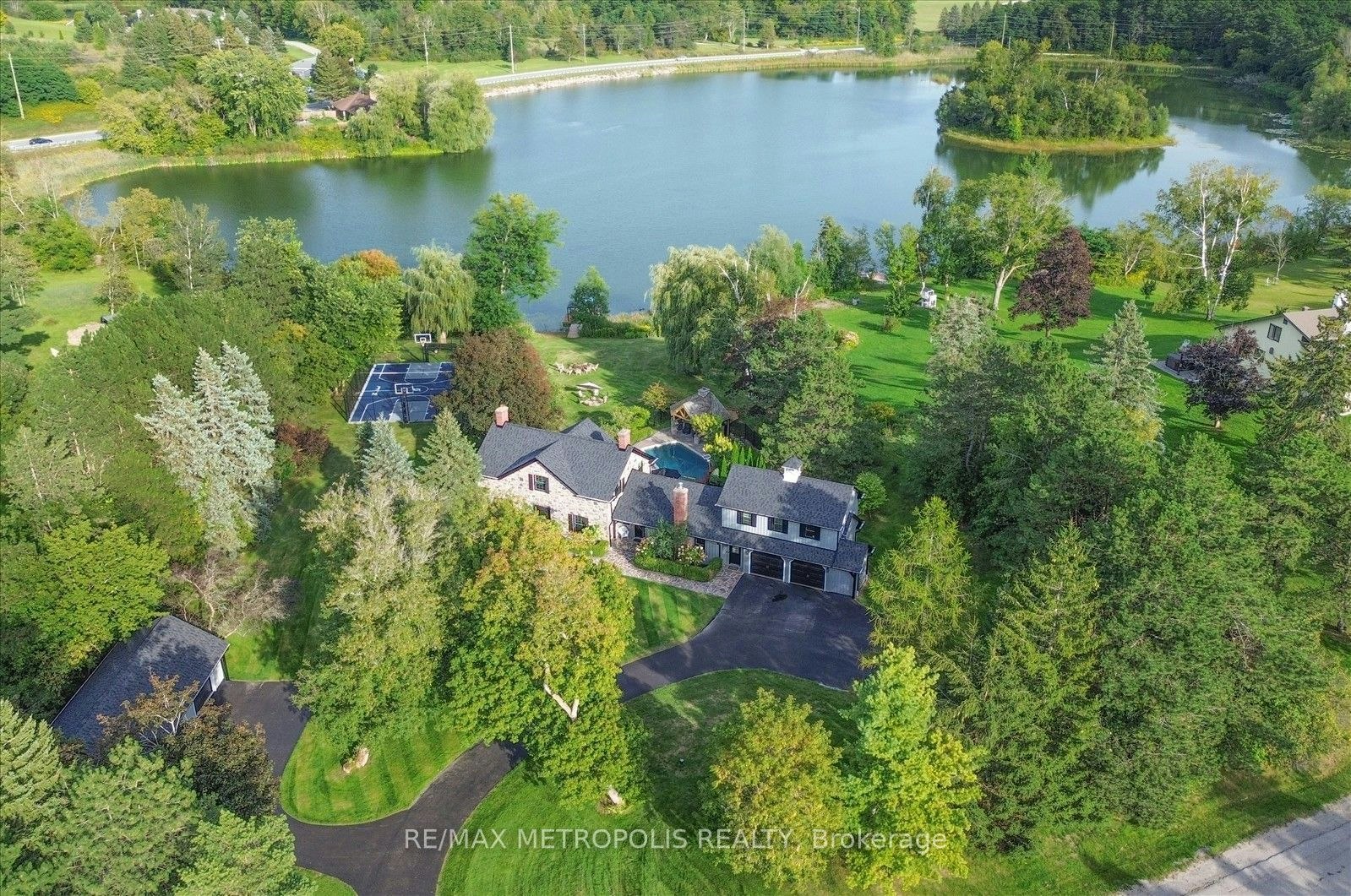 1 Island Lake Drive, Whitchurch-Stouffville, ON, L4A 3G7 - 9
