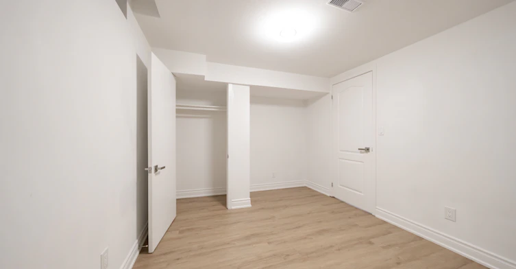 Lower Suite-24 Keefer Court, Vaughan, ON, L4J 5X9 - 17