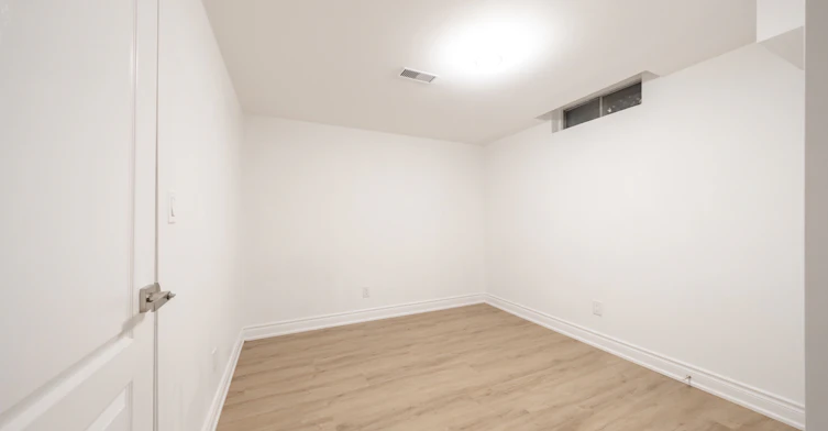 Lower Suite-24 Keefer Court, Vaughan, ON, L4J 5X9 - 16