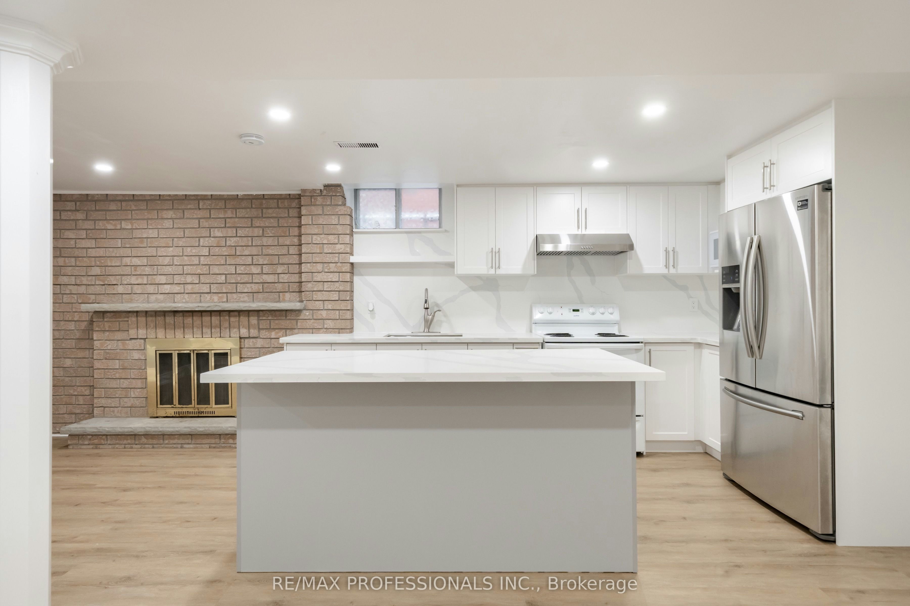 Lower Suite-24 Keefer Court, Vaughan, ON, L4J 5X9 - 9