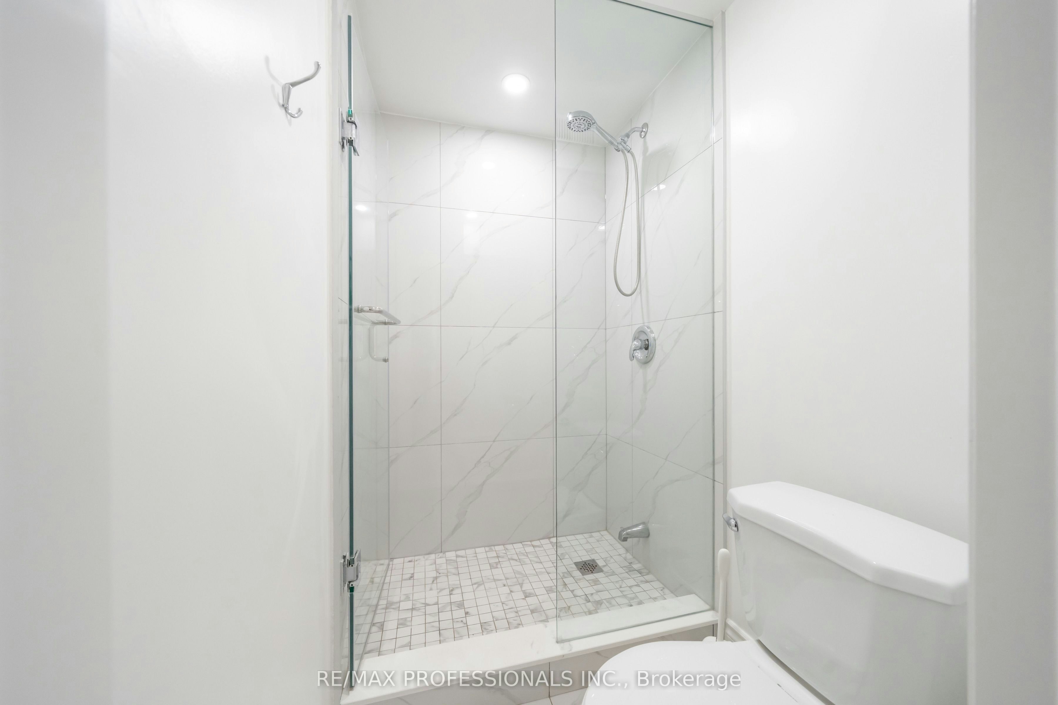 Lower Suite-24 Keefer Court, Vaughan, ON, L4J 5X9 - 18