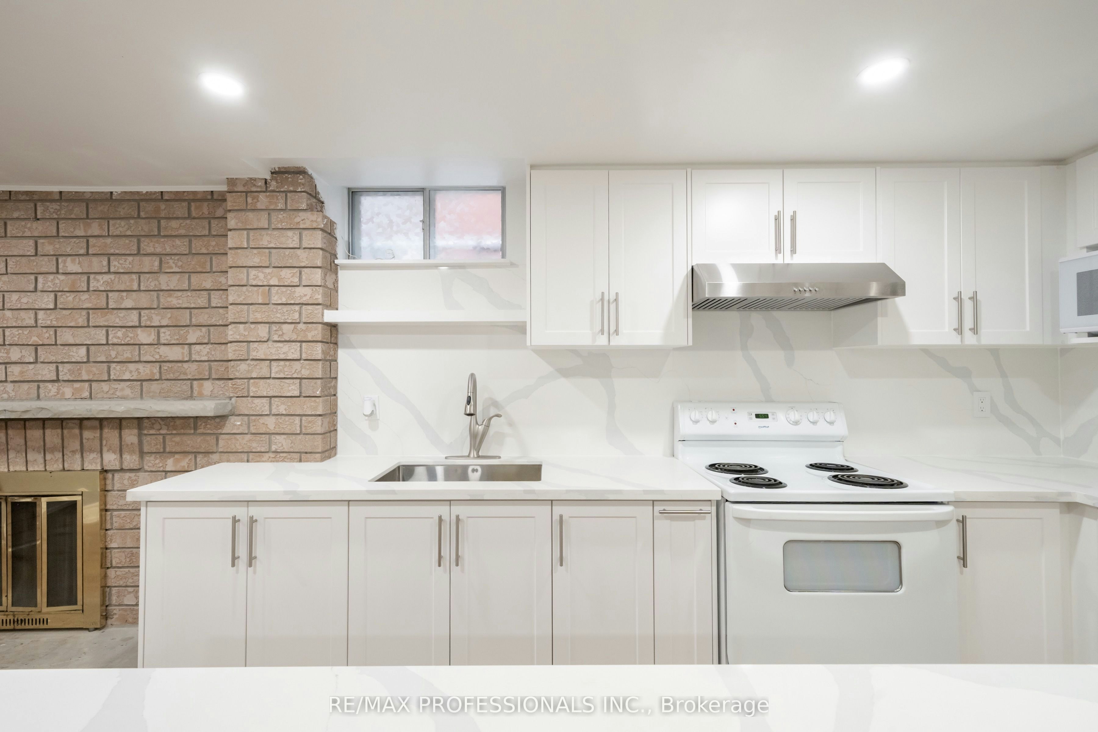 Lower Suite-24 Keefer Court, Vaughan, ON, L4J 5X9 - 10