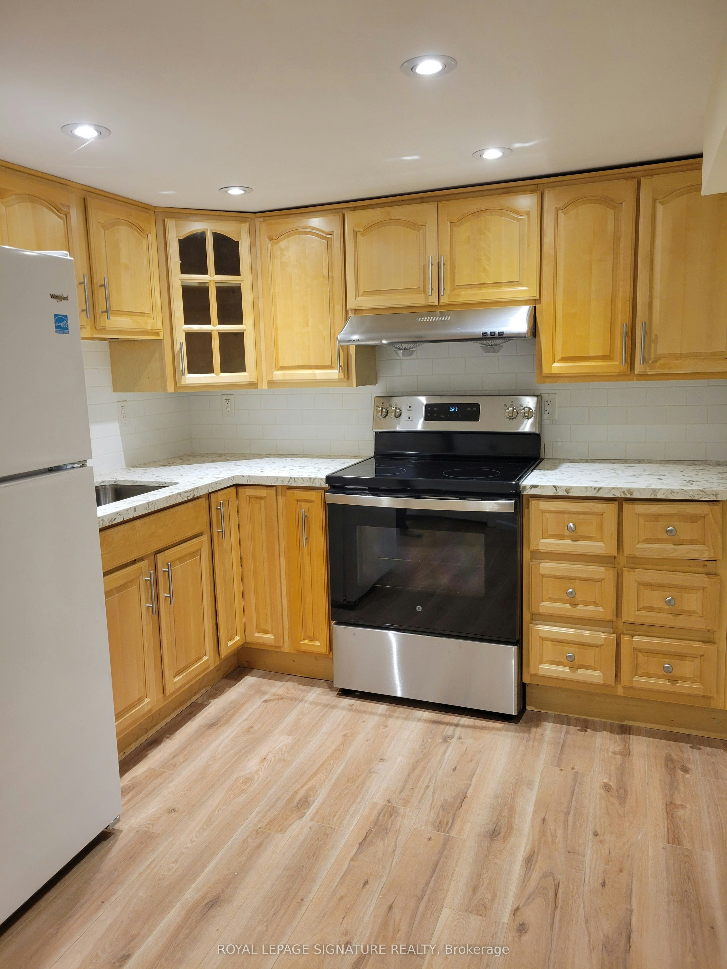 Lower-42 Ambleside Crescent, Markham, ON, L3R 7T2