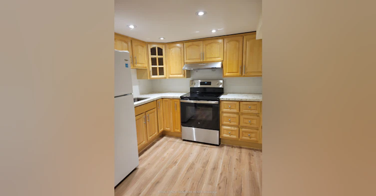 Lower-42 Ambleside Crescent, Markham, ON, L3R 7T2