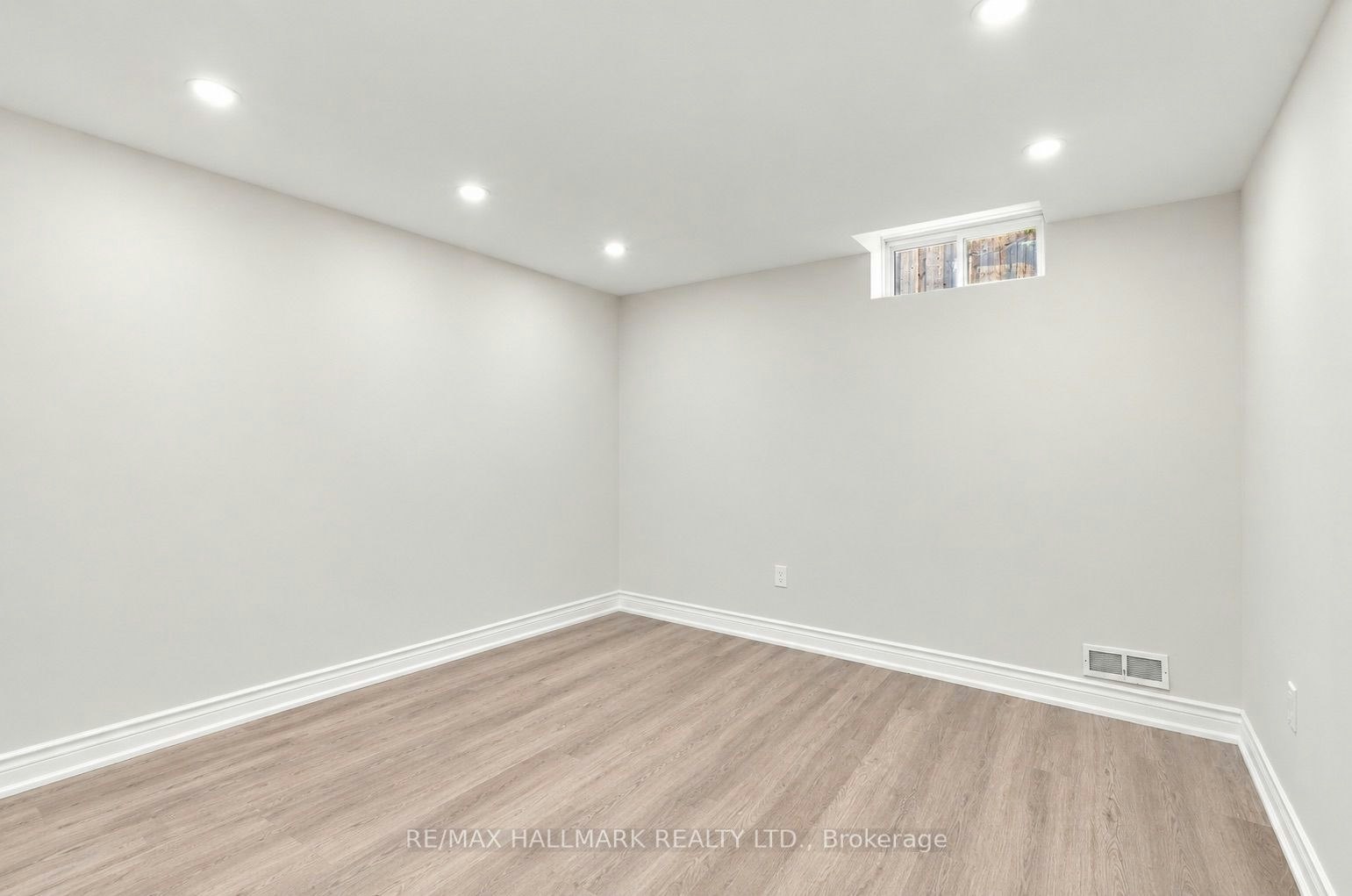 Lower Level-118 Bendamere Crescent, Markham, ON, L3P 6X5 - 12