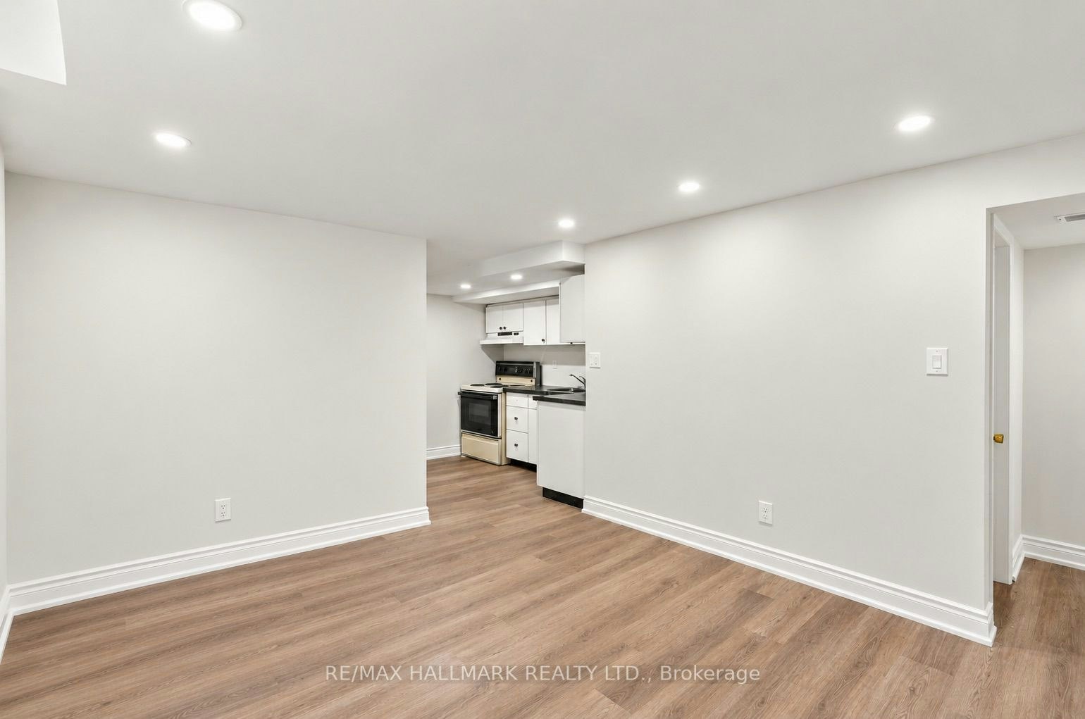 Lower Level-118 Bendamere Crescent, Markham, ON, L3P 6X5 - 3