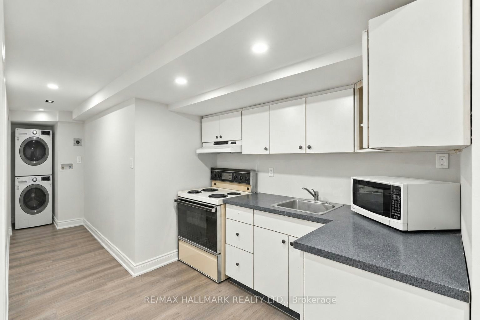 Lower Level-118 Bendamere Crescent, Markham, ON, L3P 6X5 - 8