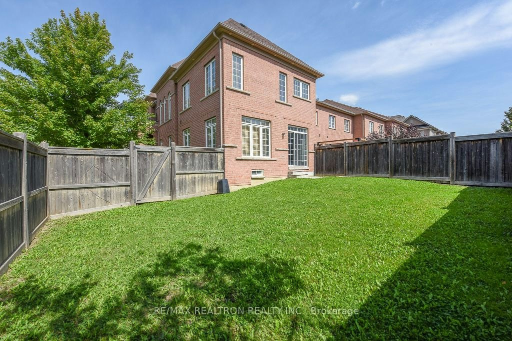 119 Lindbergh Drive, Vaughan, ON, L4H 1M1 - 4