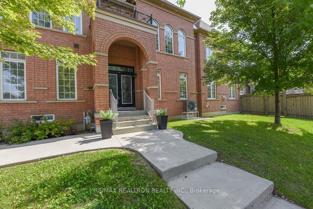 119 Lindbergh Drive, Vaughan, ON, L4H 1M1
