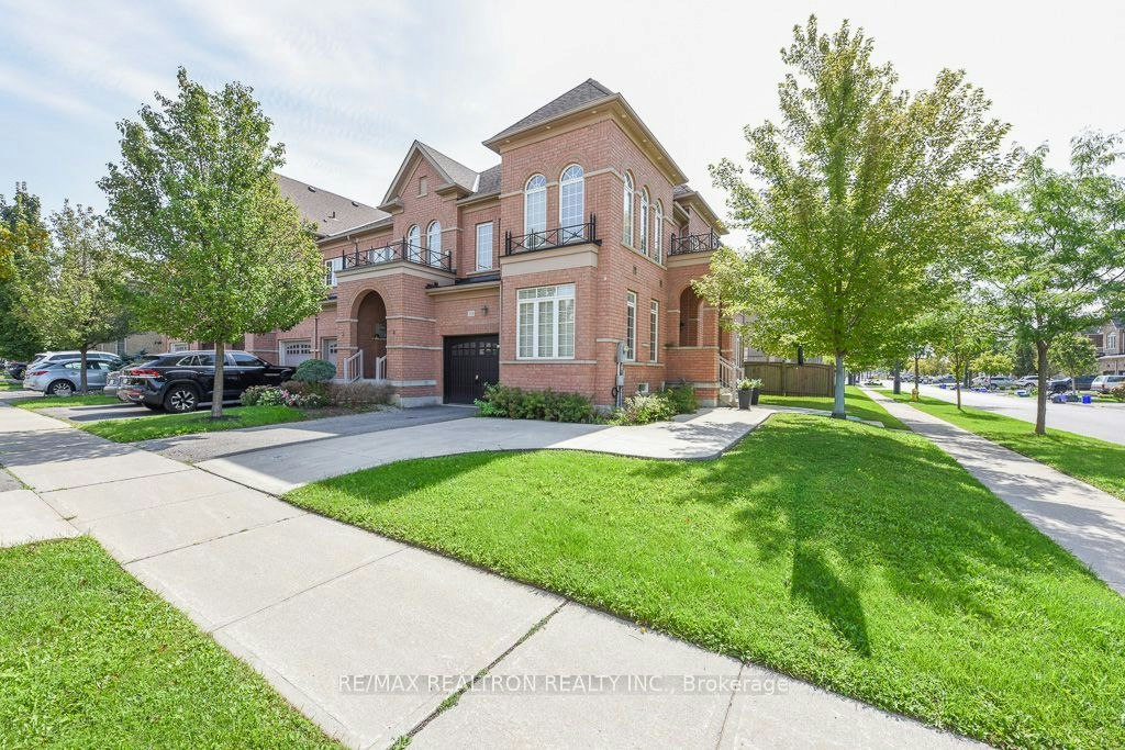 119 Lindbergh Drive, Vaughan, ON, L4H 1M1 - 2