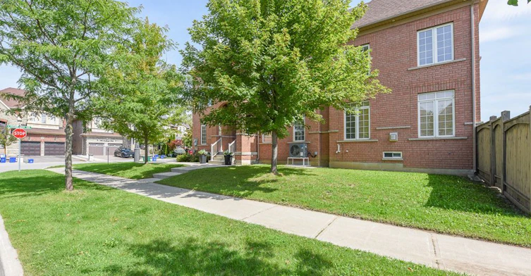 119 Lindbergh Drive, Vaughan, ON, L4H 1M1 - 3