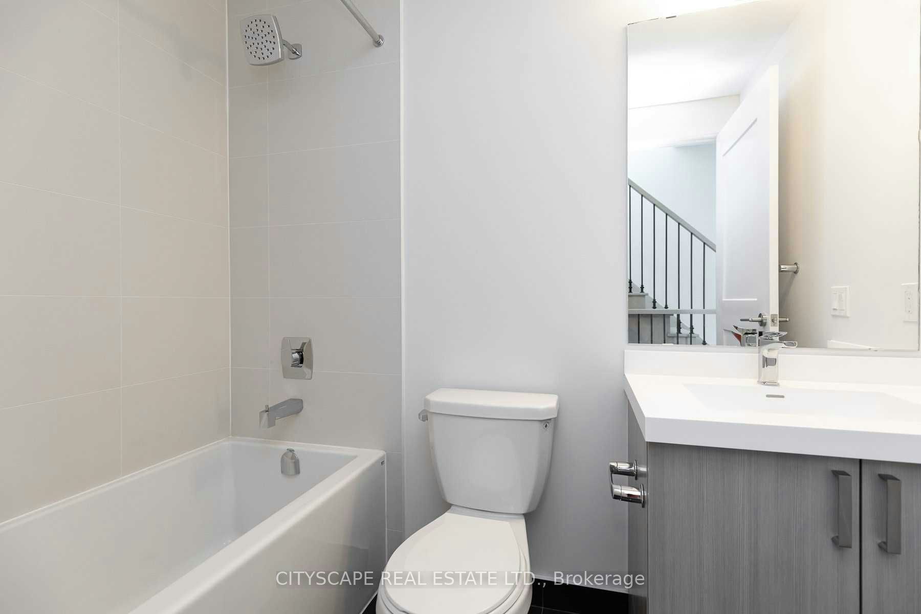 Th 01-1010 Portage Parkway, Vaughan, ON, L4K 0K3 - 18