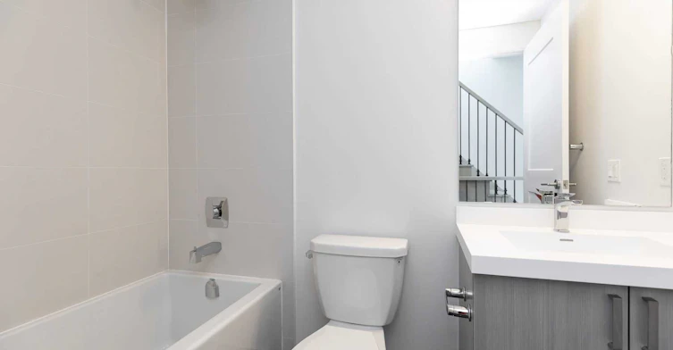 Th 01-1010 Portage Parkway, Vaughan, ON, L4K 0K3 - 18