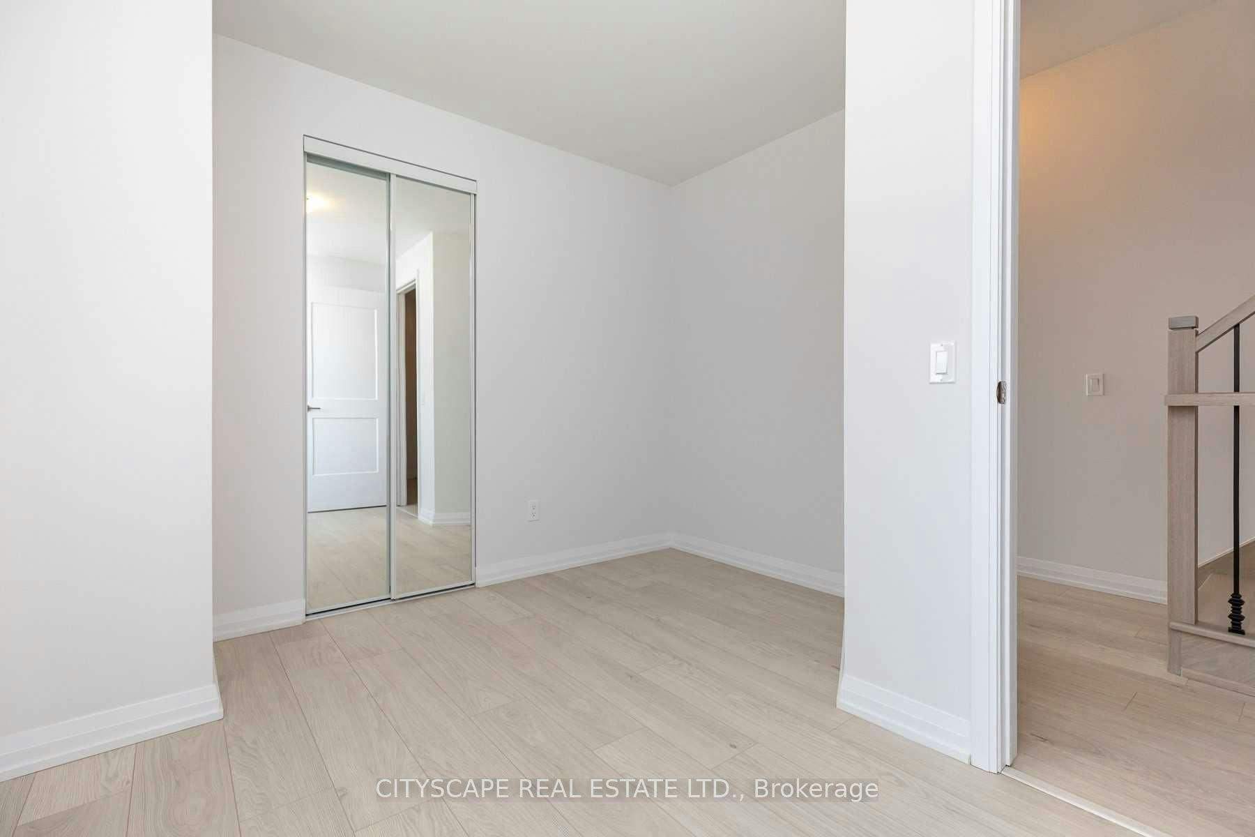 Th 01-1010 Portage Parkway, Vaughan, ON, L4K 0K3 - 10