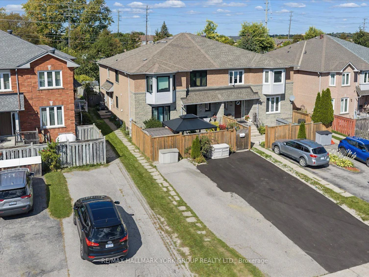 537 Walpole Crescent, Newmarket, ON, L3X 2A5 - 2
