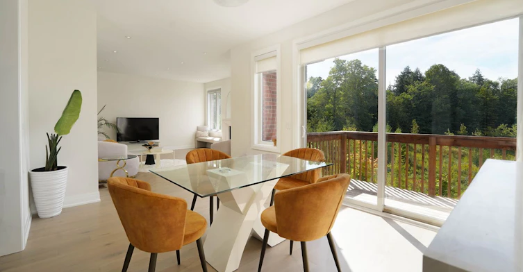 Main Floor-253 Seaview Heights, East Gwillimbury, ON, L9N 0Z1 - 16