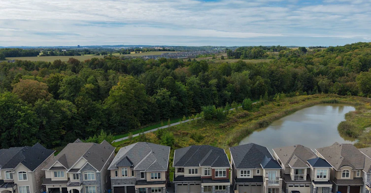 Main Floor-253 Seaview Heights, East Gwillimbury, ON, L9N 0Z1 - 42