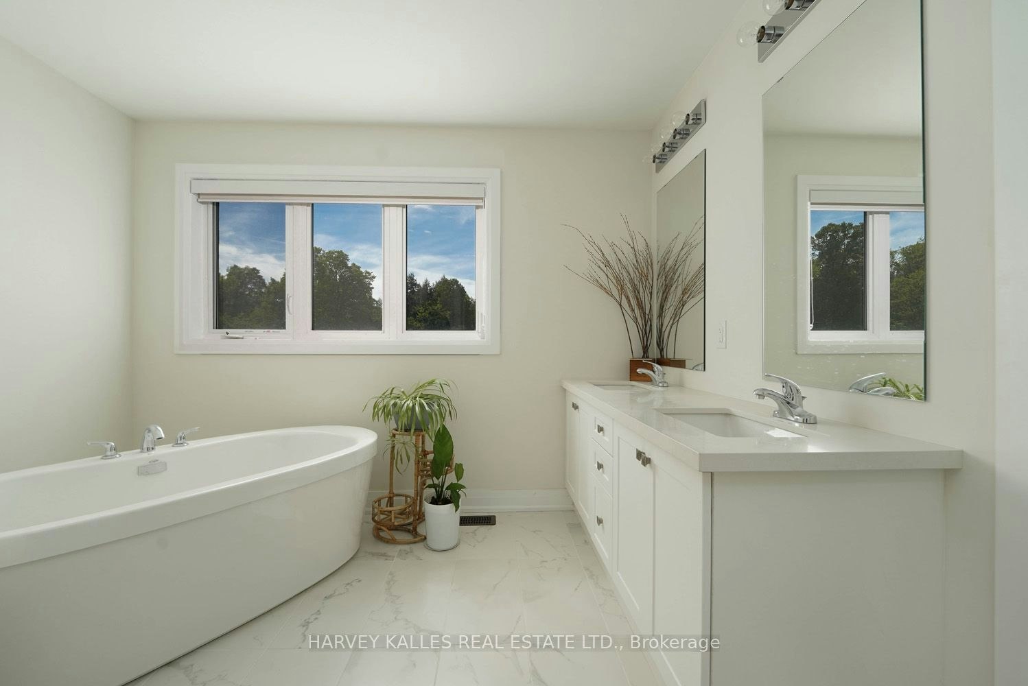 Main Floor-253 Seaview Heights, East Gwillimbury, ON, L9N 0Z1 - 26