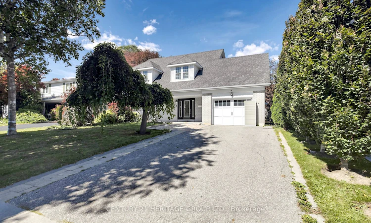 70 Royal Orchard Boulevard