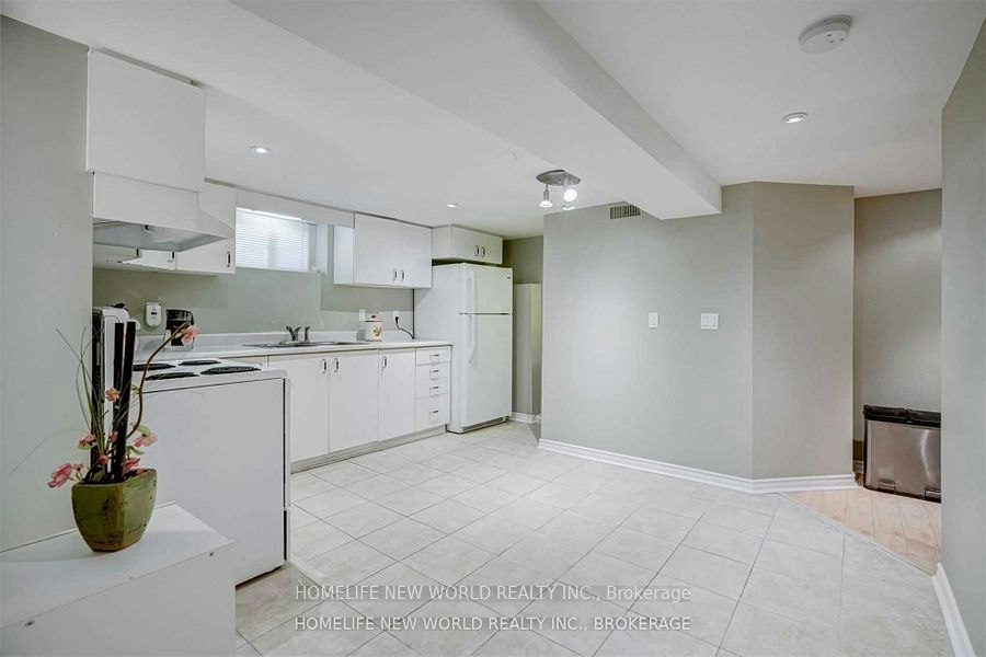 Lower-294 Taylor Mills Drive S, Richmond Hill, ON, L4C 2S6 - 2