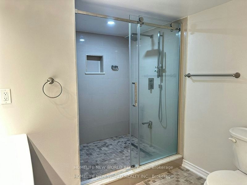 Lower-294 Taylor Mills Drive S, Richmond Hill, ON, L4C 2S6 - 4