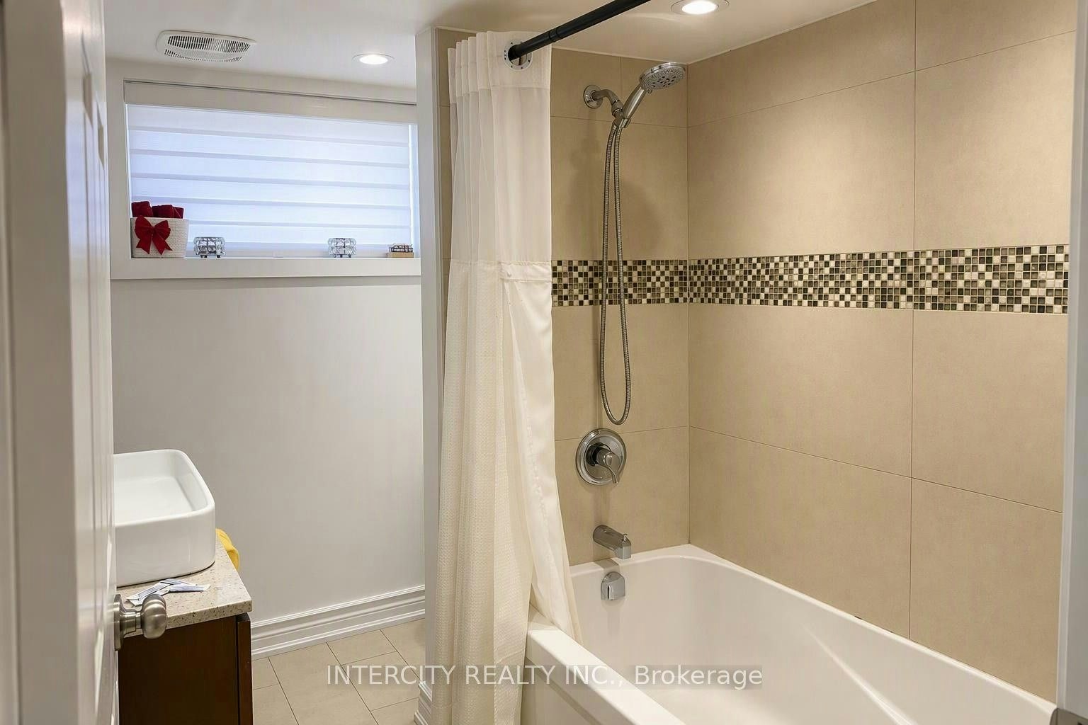 Basement-46 Bingham Street, Bradford West Gwillimbury, ON, L3Z 1X4 - 7
