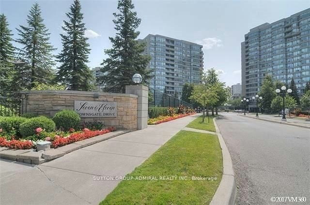 1002-11 Townsgate Drive, Vaughan, ON, L4J 8G4