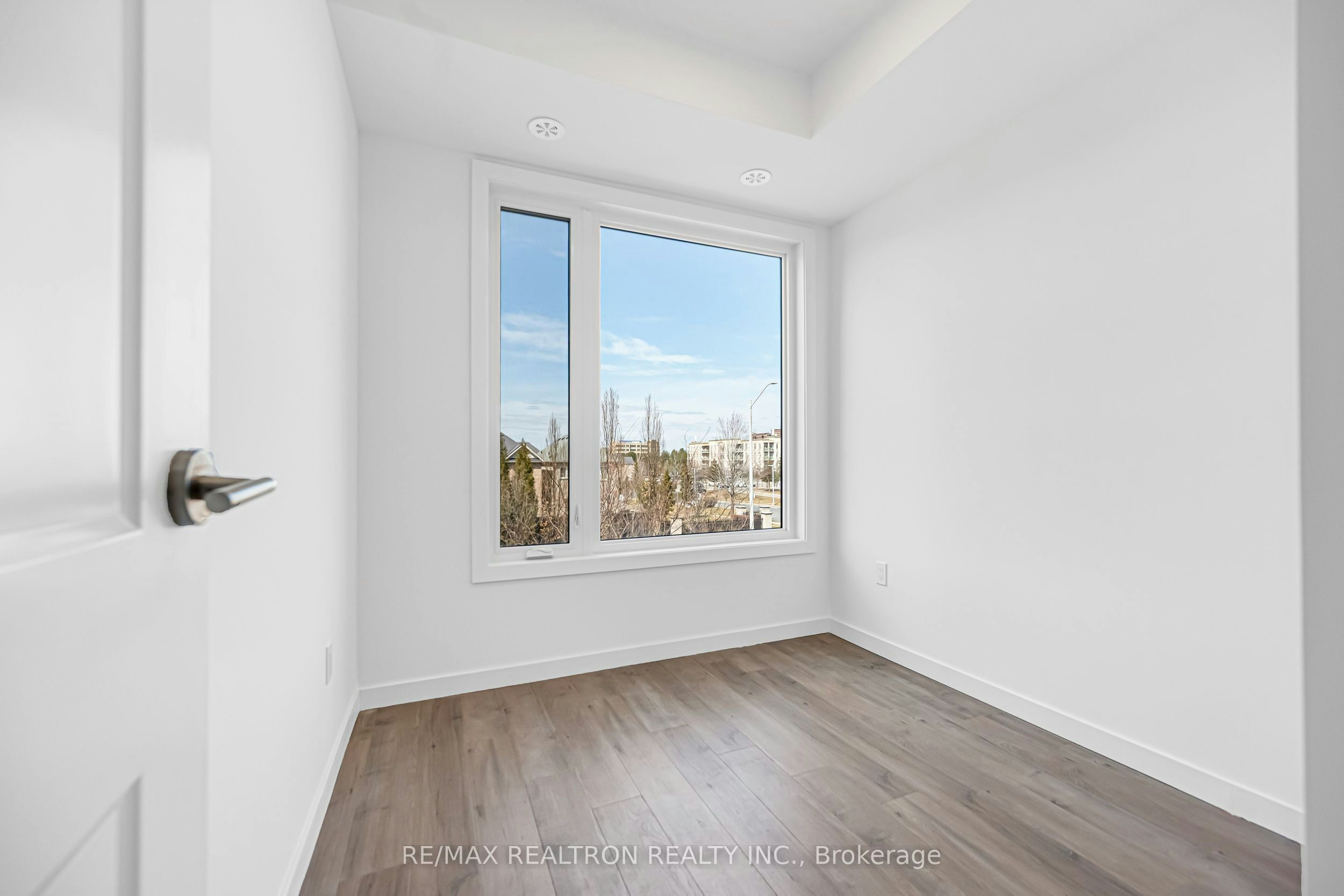 107-3175 Denison Street, Markham, ON, L3S 0E3 - 14
