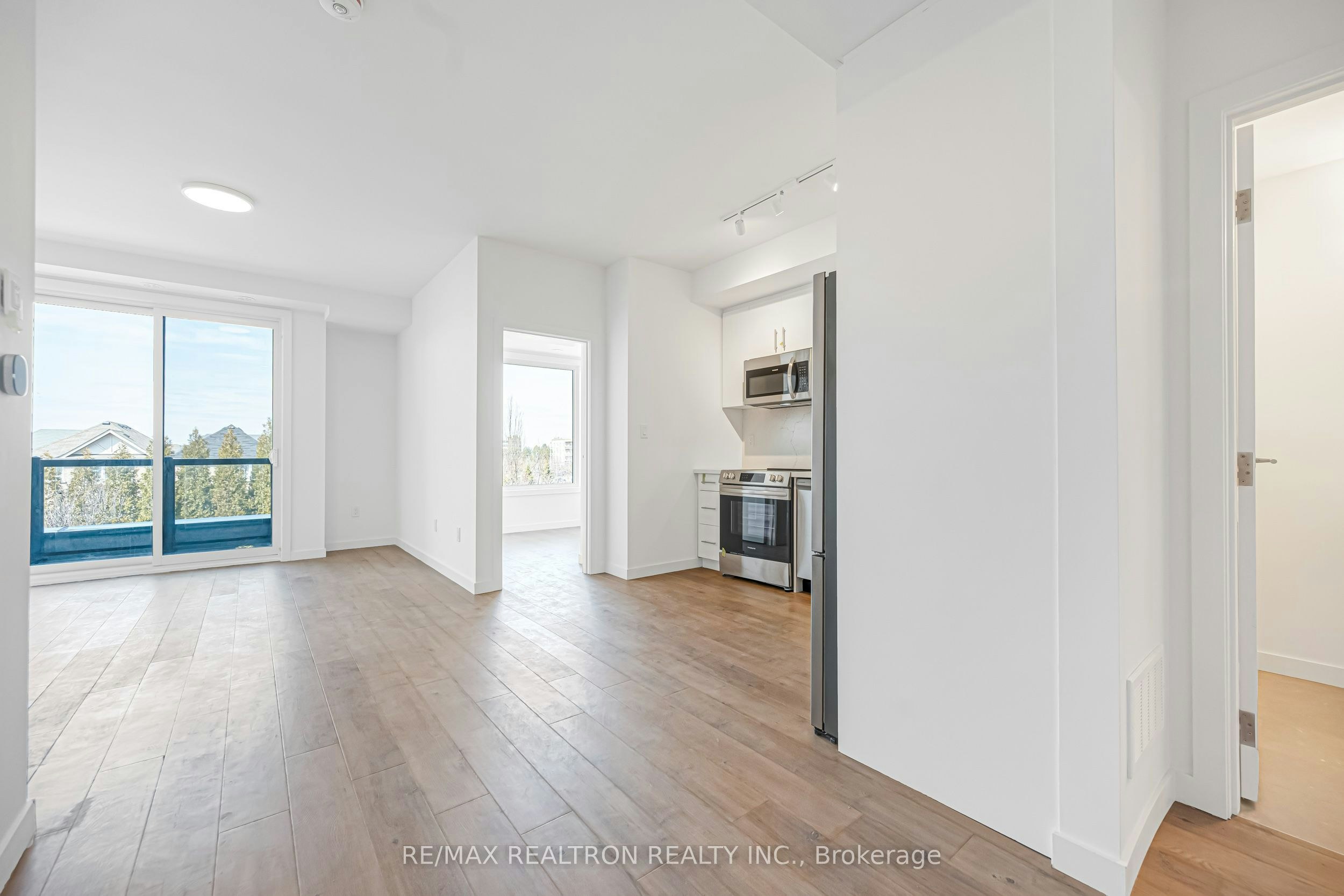 107-3175 Denison Street, Markham, ON, L3S 0E3 - 3