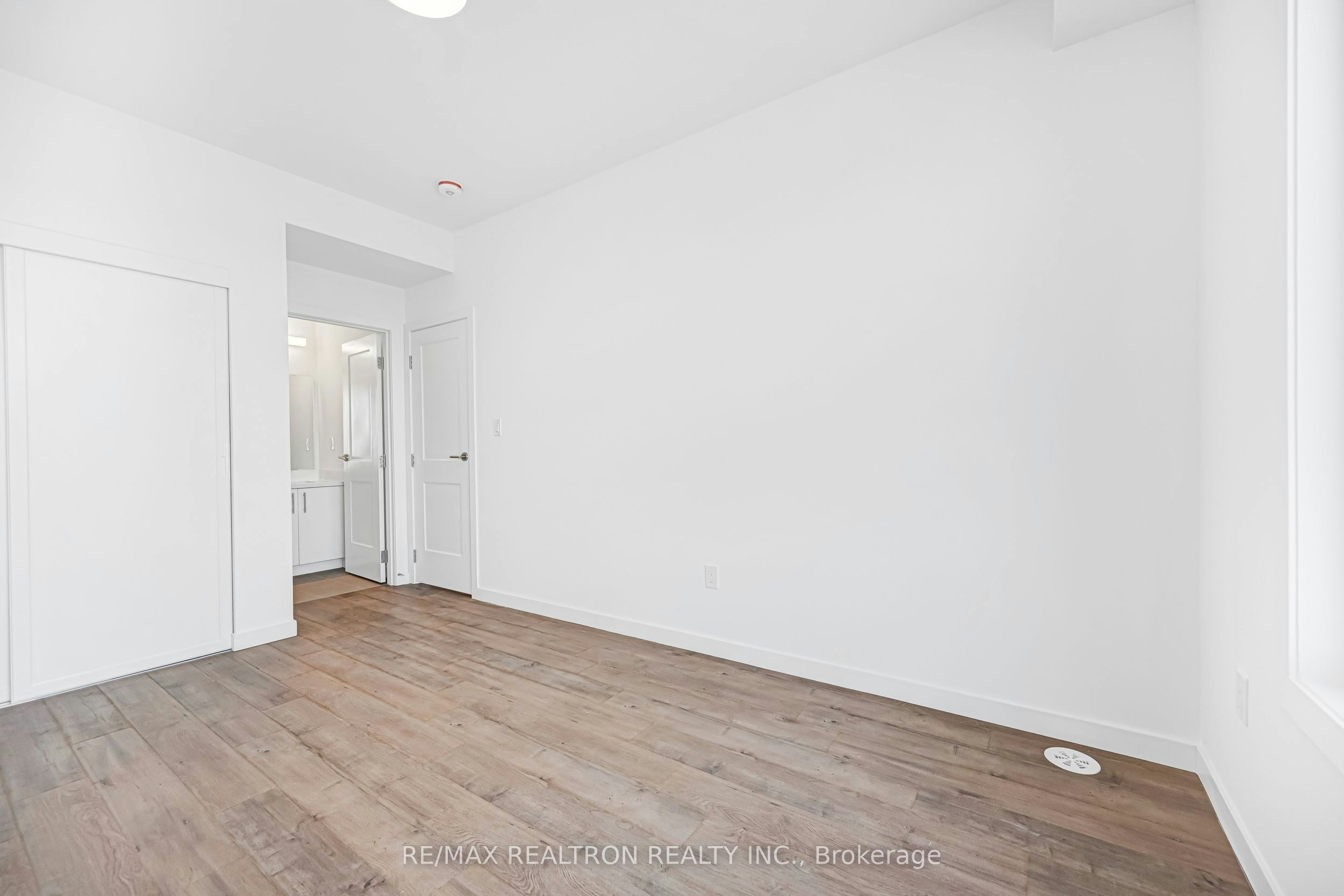 107-3175 Denison Street, Markham, ON, L3S 0E3 - 26