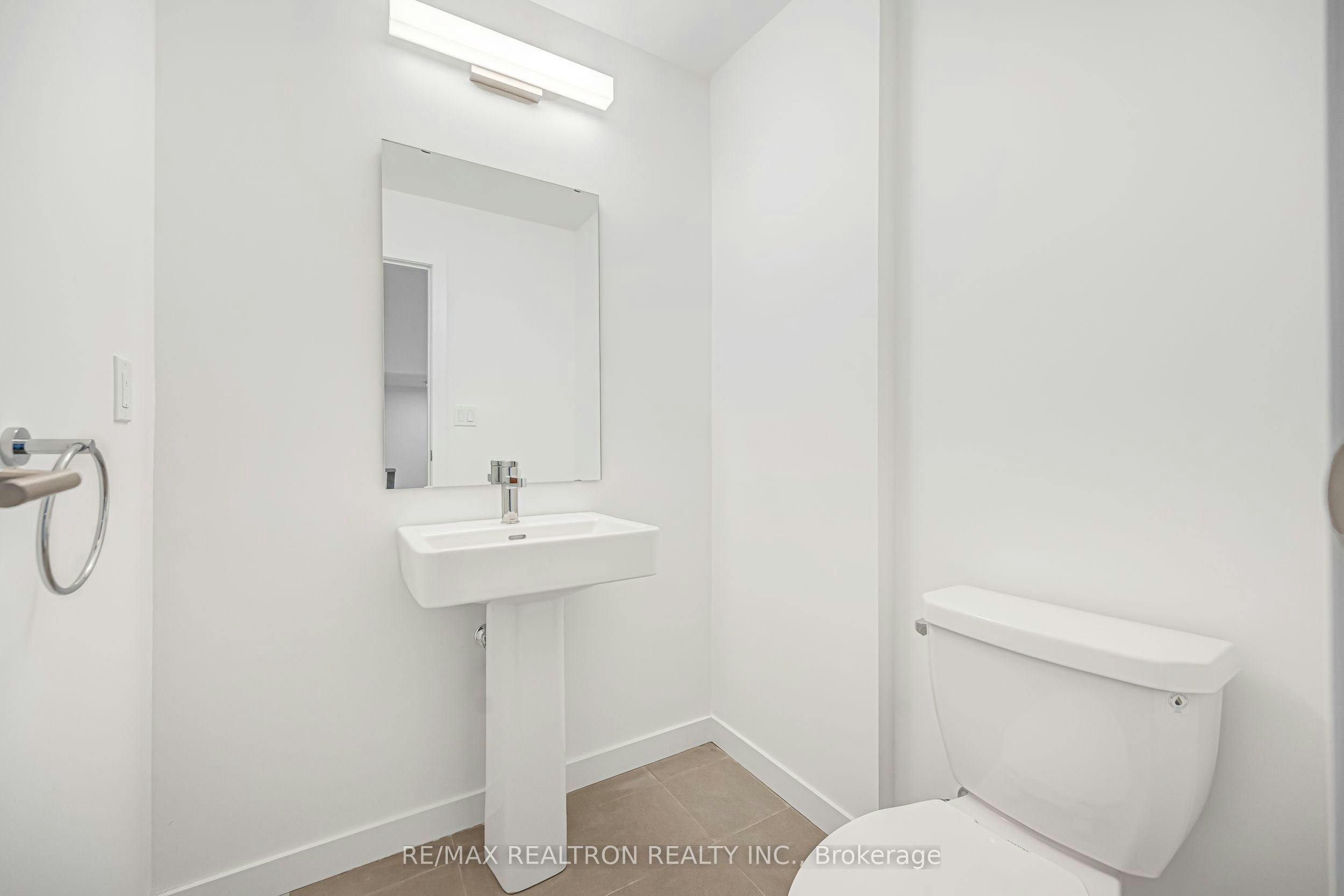 107-3175 Denison Street, Markham, ON, L3S 0E3 - 4