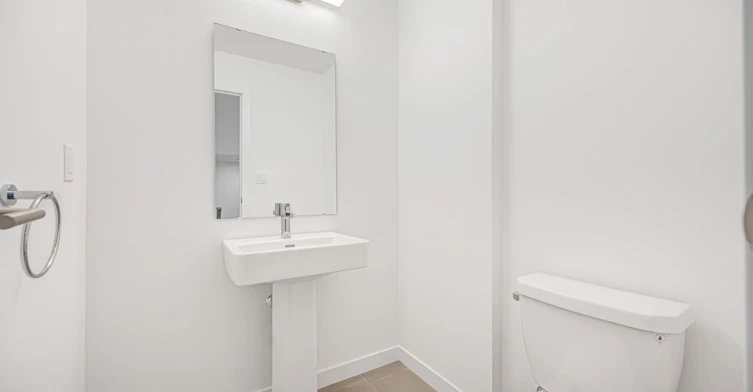 107-3175 Denison Street, Markham, ON, L3S 0E3 - 4