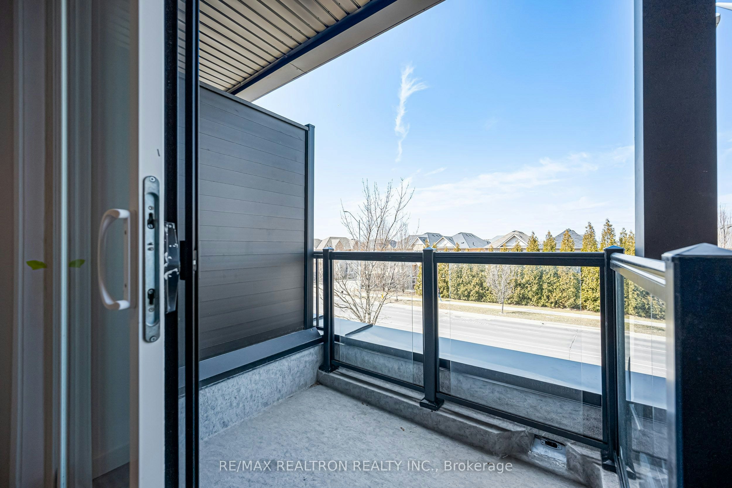 107-3175 Denison Street, Markham, ON, L3S 0E3 - 20
