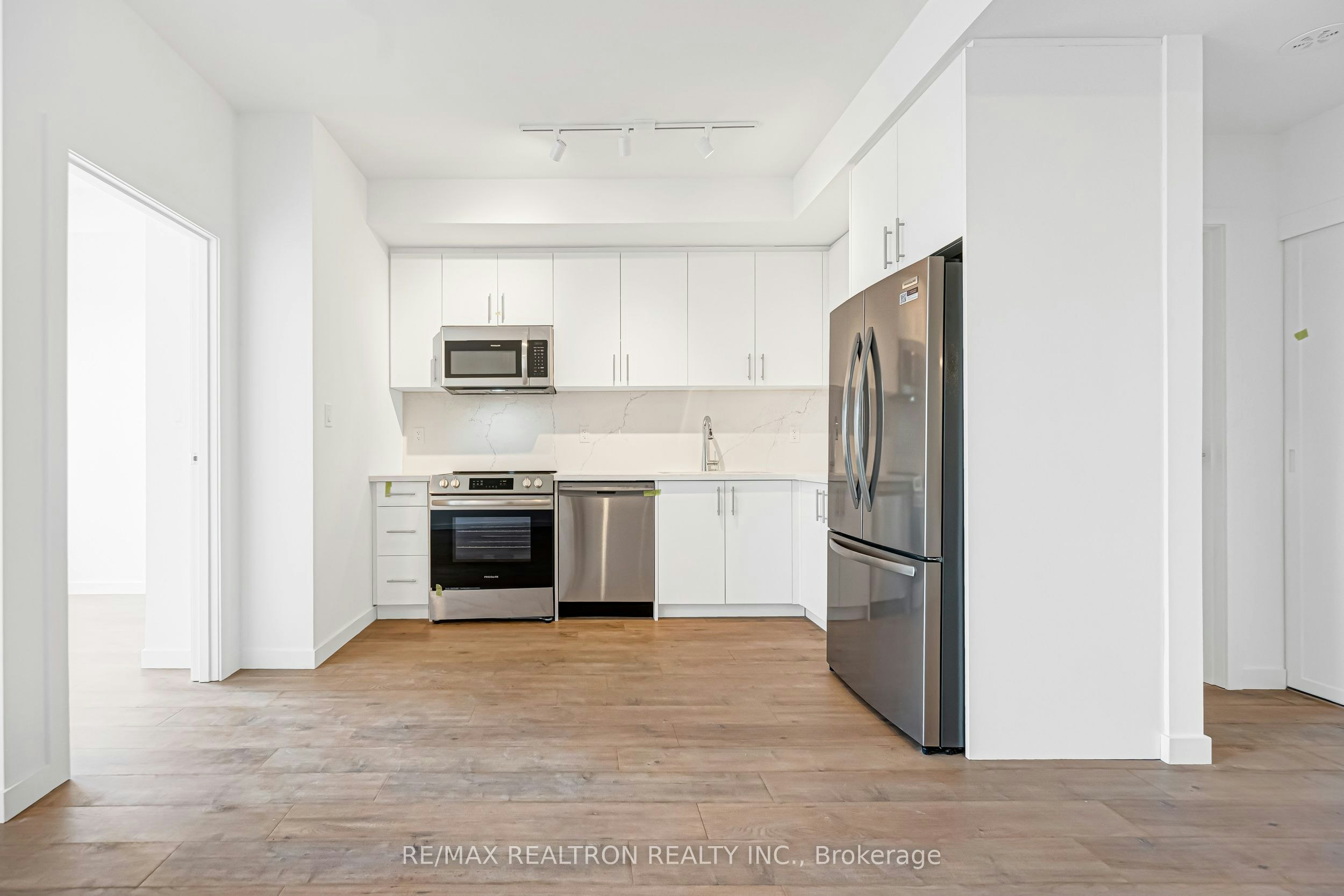 107-3175 Denison Street, Markham, ON, L3S 0E3 - 7