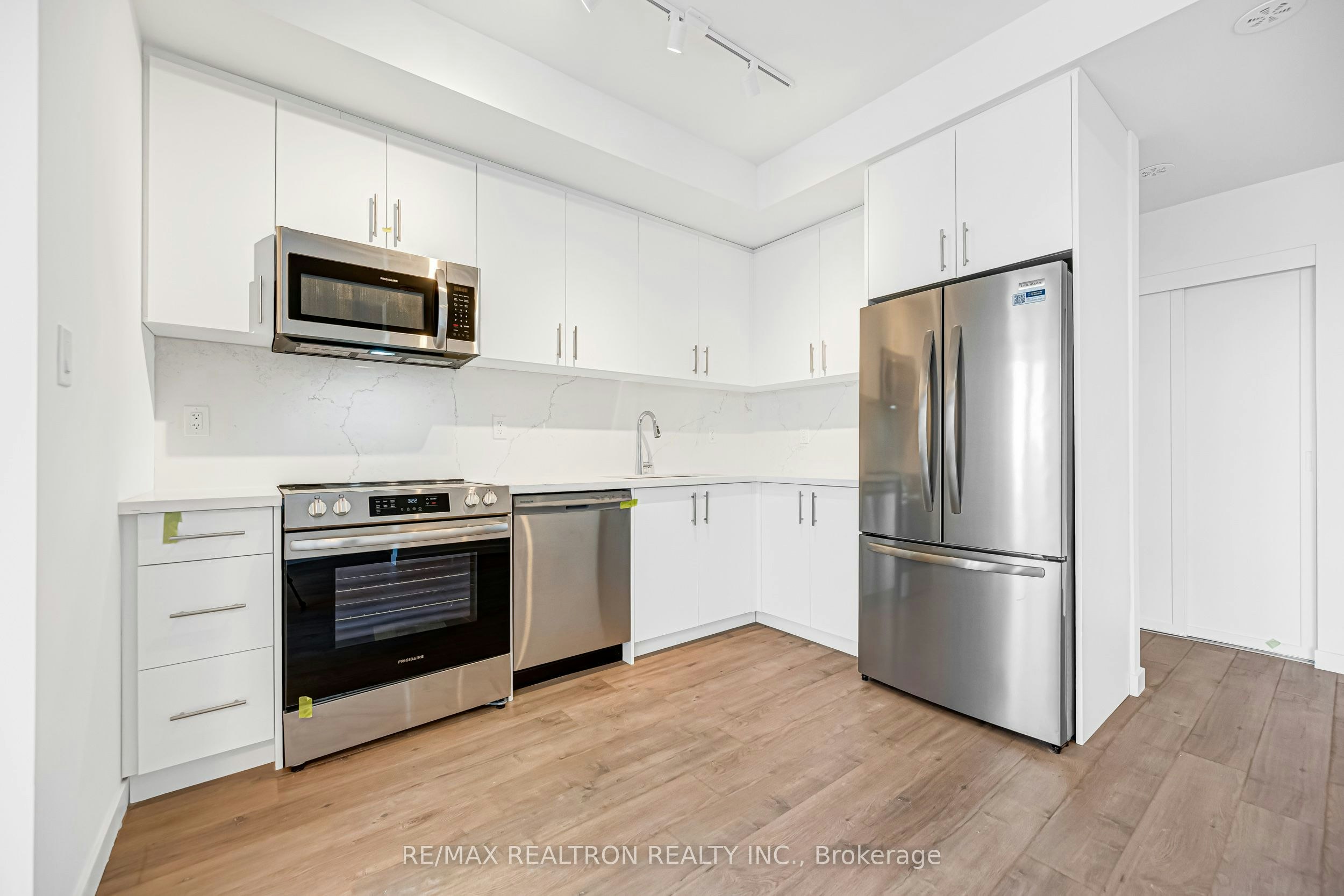 107-3175 Denison Street, Markham, ON, L3S 0E3 - 8