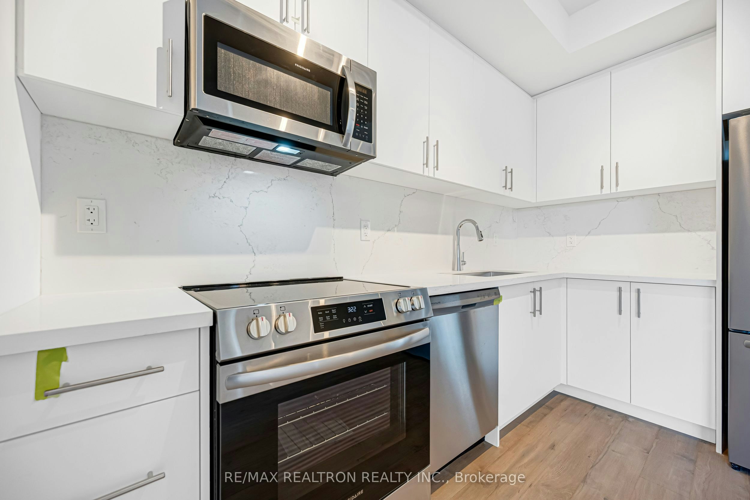 107-3175 Denison Street, Markham, ON, L3S 0E3 - 9