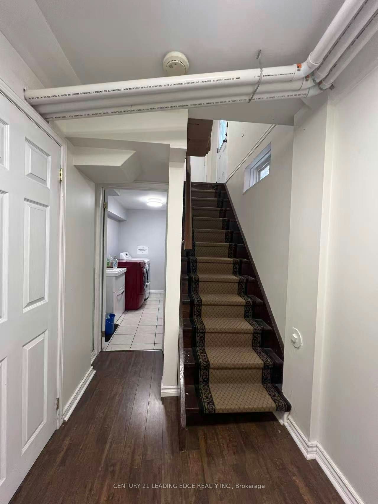Lower Level-33 Cavalry Trail, Markham, ON, L3R 9H1 - 3