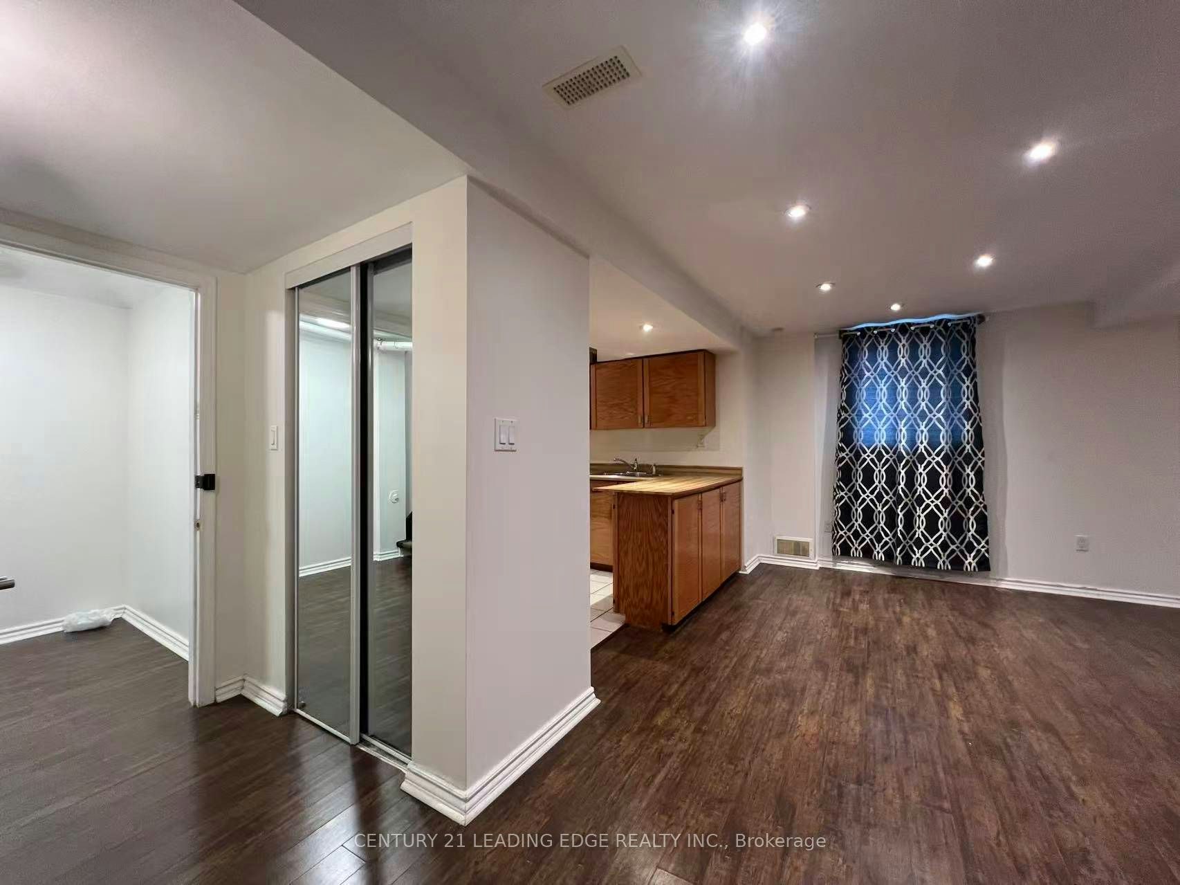Lower Level-33 Cavalry Trail, Markham, ON, L3R 9H1 - 4