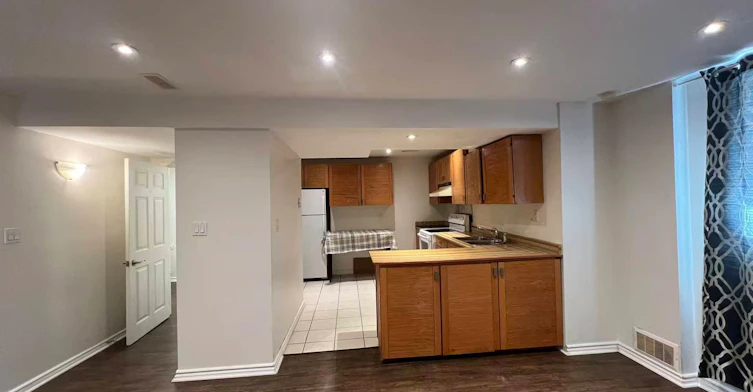 Lower Level-33 Cavalry Trail, Markham, ON, L3R 9H1 - 6
