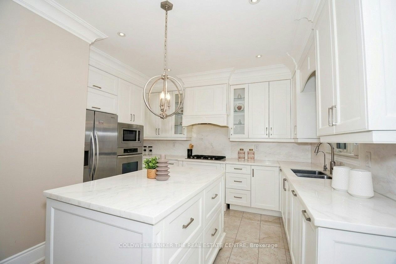 304 Tower Hill Road, Richmond Hill, ON, L4E 0A7