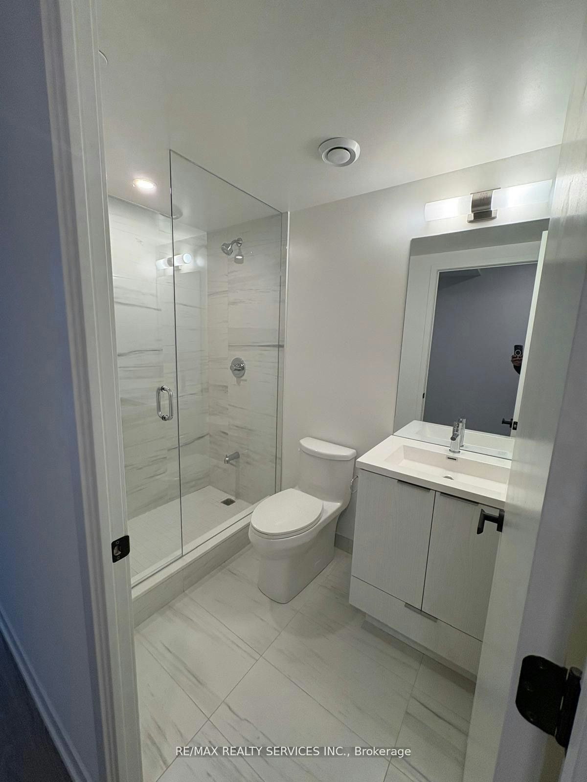 509-8 Interchange Way, Vaughan, ON, L4K 5Z7 - 6