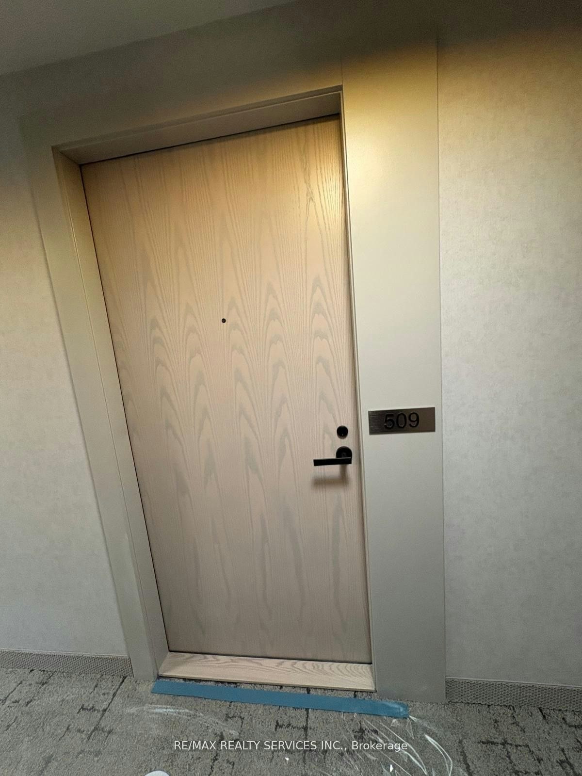 509-8 Interchange Way, Vaughan, ON, L4K 5Z7 - 2