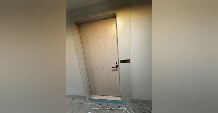 509-8 Interchange Way, Vaughan, ON, L4K 5Z7 - 2
