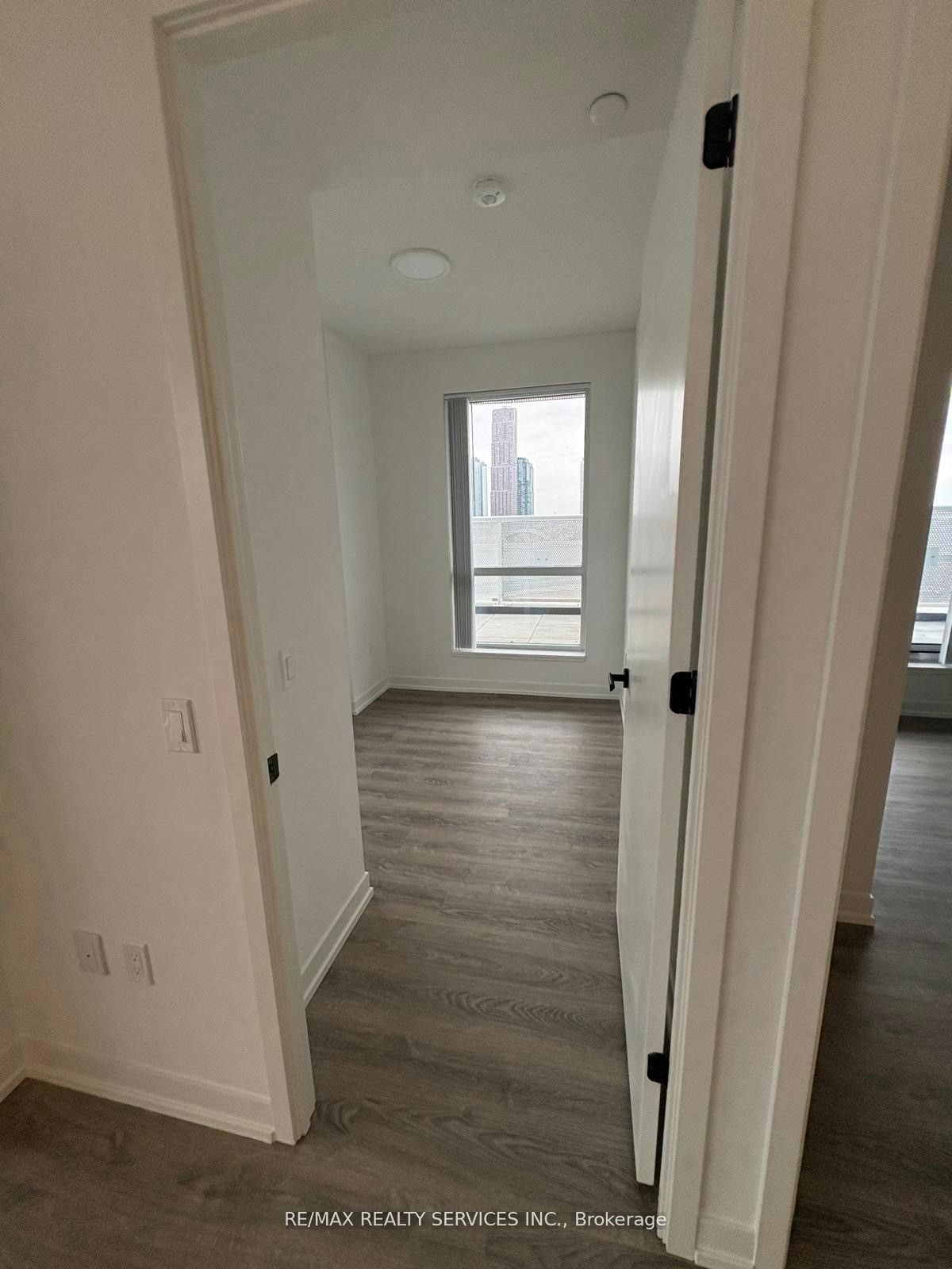 509-8 Interchange Way, Vaughan, ON, L4K 5Z7 - 14