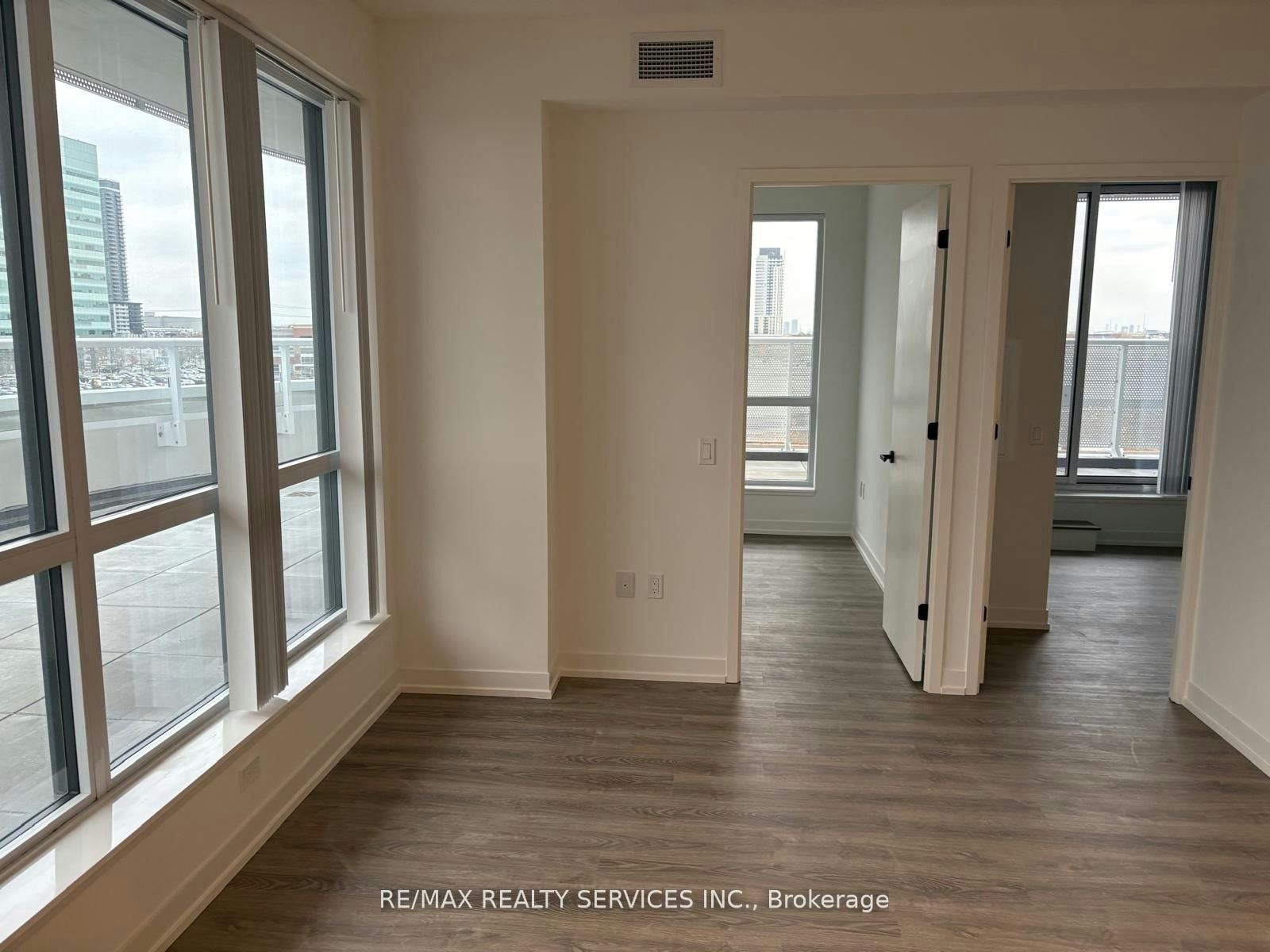 509-8 Interchange Way, Vaughan, ON, L4K 5Z7 - 12