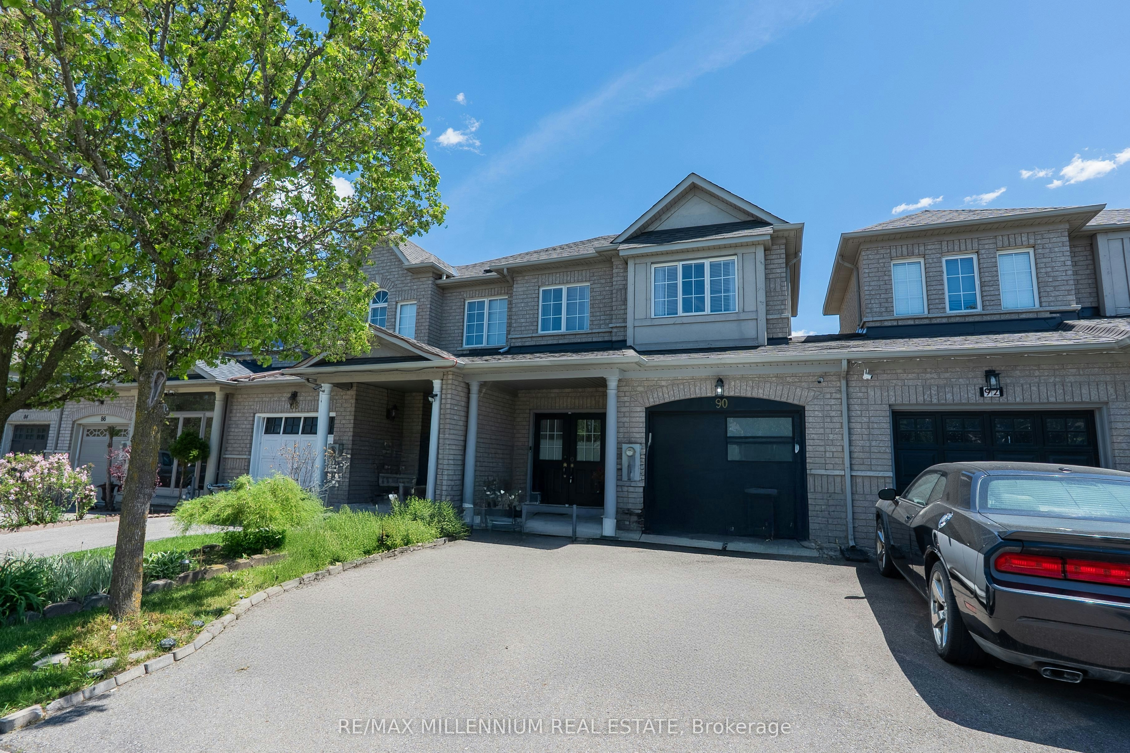 90 Ronan Crescent, Vaughan, ON, L4H 2J6
