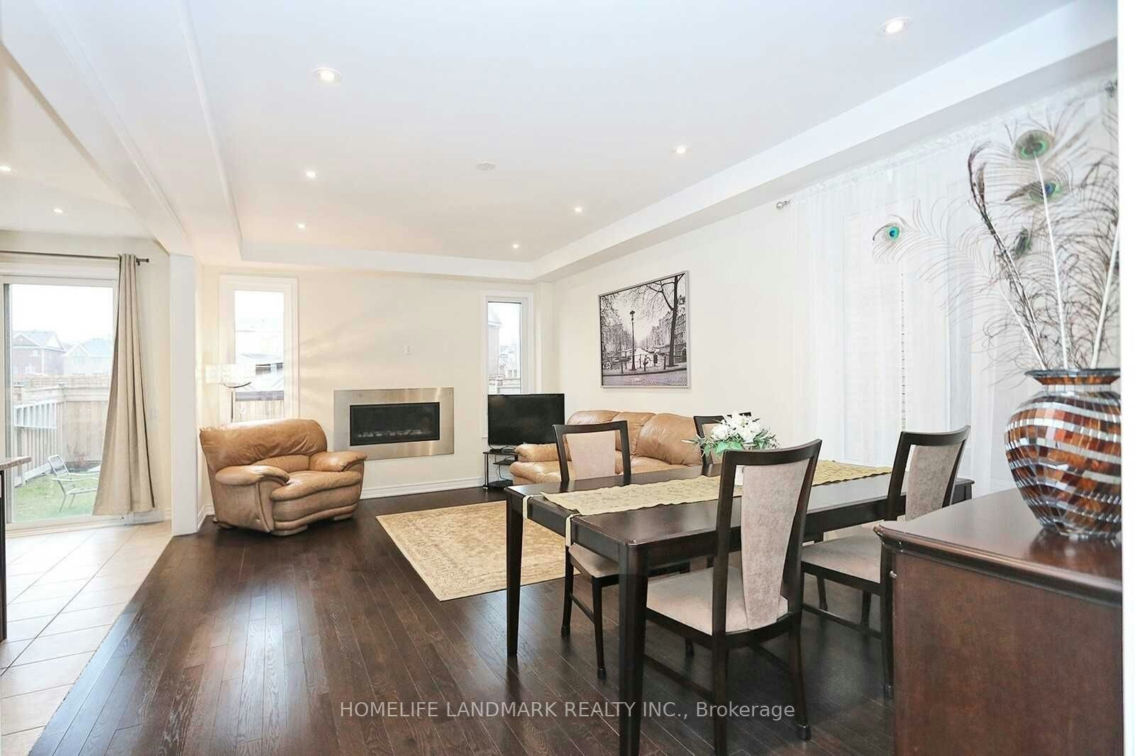 349 Hartwell Way, Aurora, ON, L4G 0W5 - 9